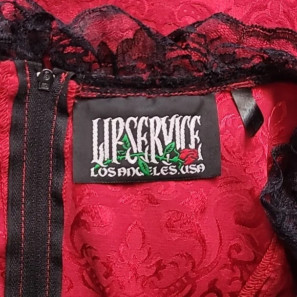 Lipservice gown - Picture 12 of 14